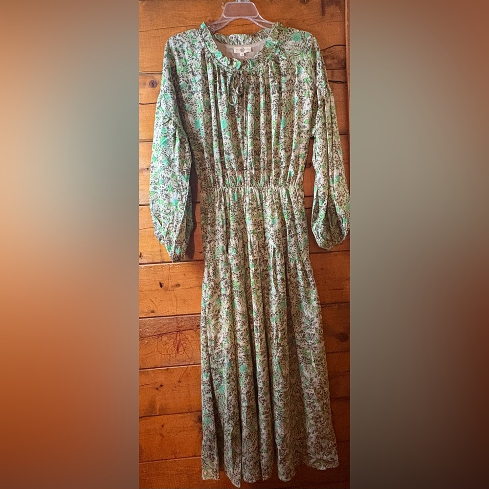 EUC Entro Green Floral Maxi Dress small